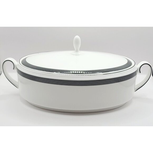 Wedgwood Vera Wang Cosmos Covered Vegetable Serving Dish Bone China New with Tag - Picture 1 of 16